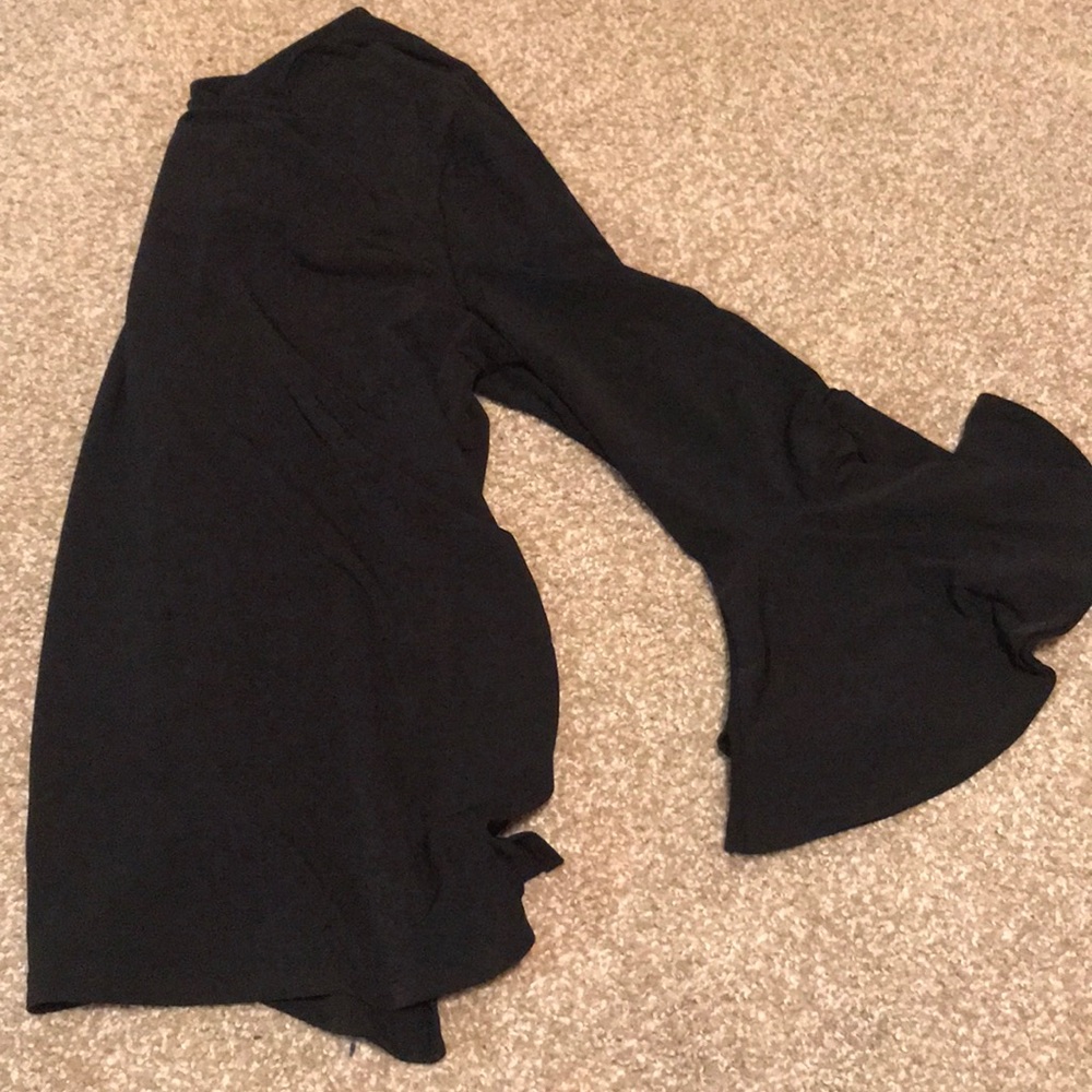 NEW WITH TAGS: Women’s Flowy Black Top